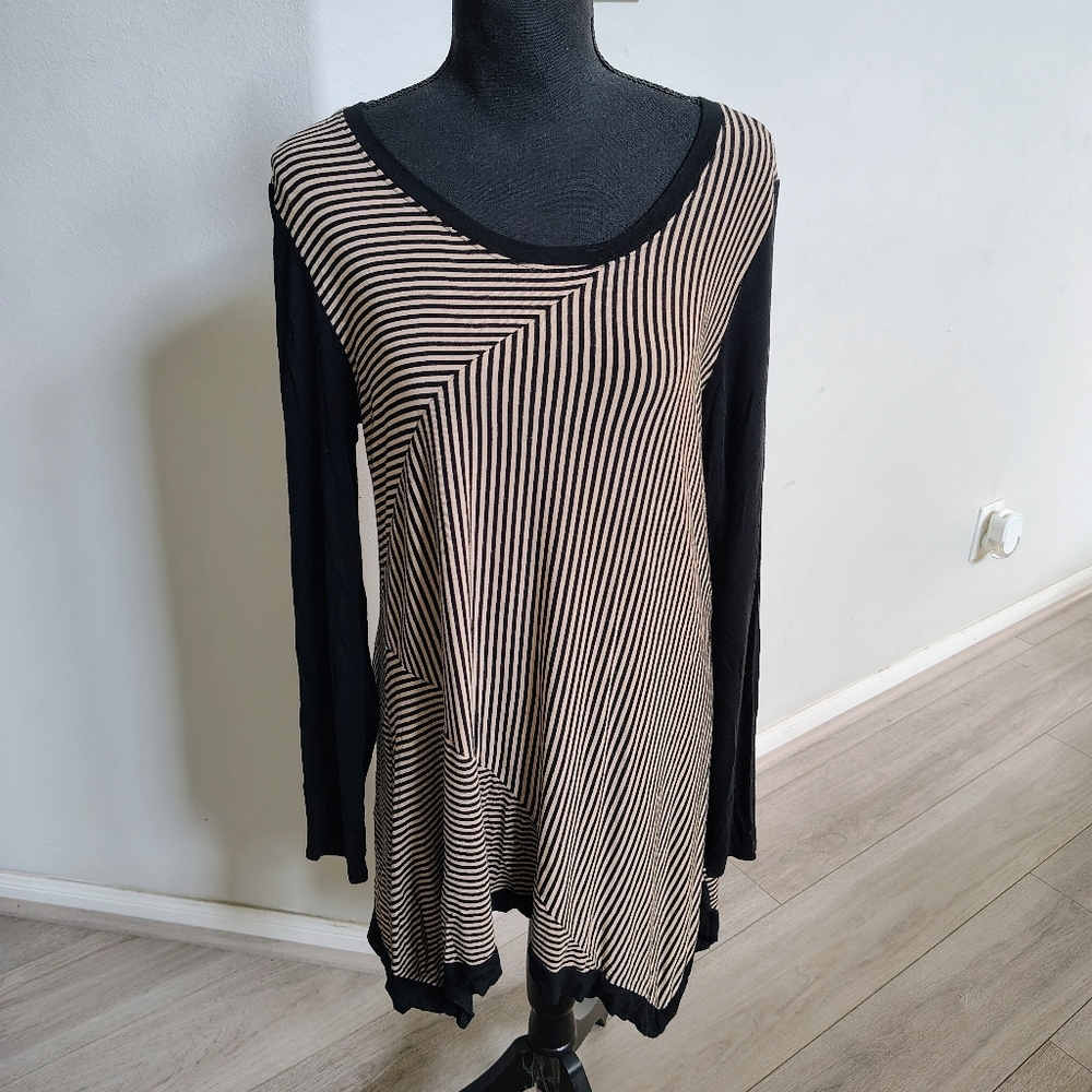 Philosophy Black and Cream Striped Tunic Size Large